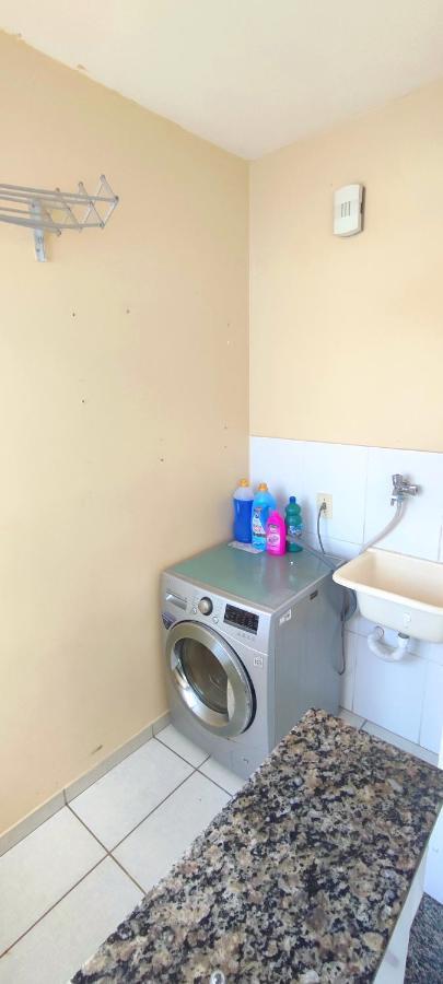 Quarto Privativo Com Apto Compartilhado Rio das Ostras Bagian luar foto